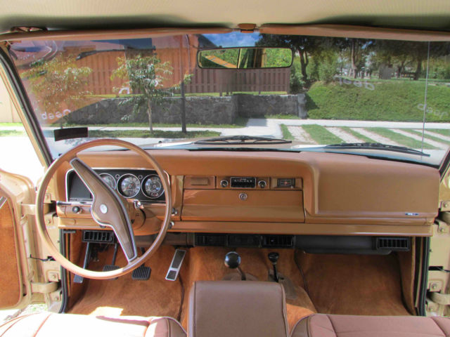 1977 Jeep Wagoneer - photo 6