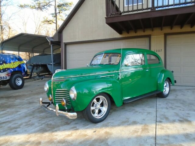 1940 Plymouth Deluxe Touring Sedan - photo 2