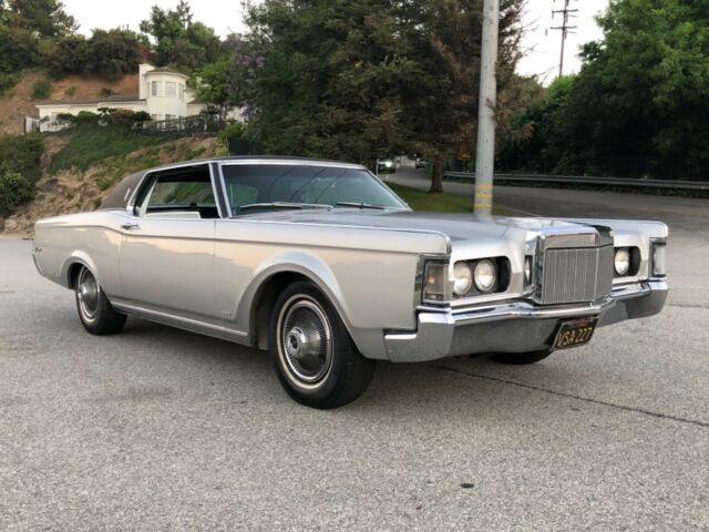 1969 Lincoln Continental Mark III - photo 11