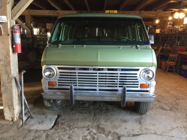 1970 Ford E-Series Van Club Wagon - photo 3