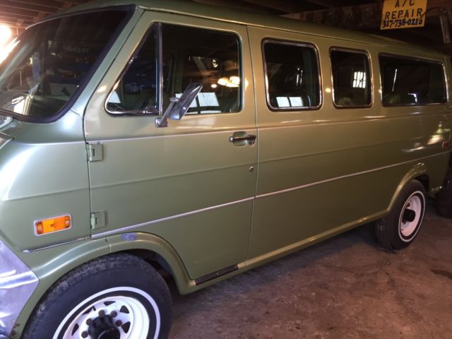1970 Ford E-Series Van Club Wagon - photo 8