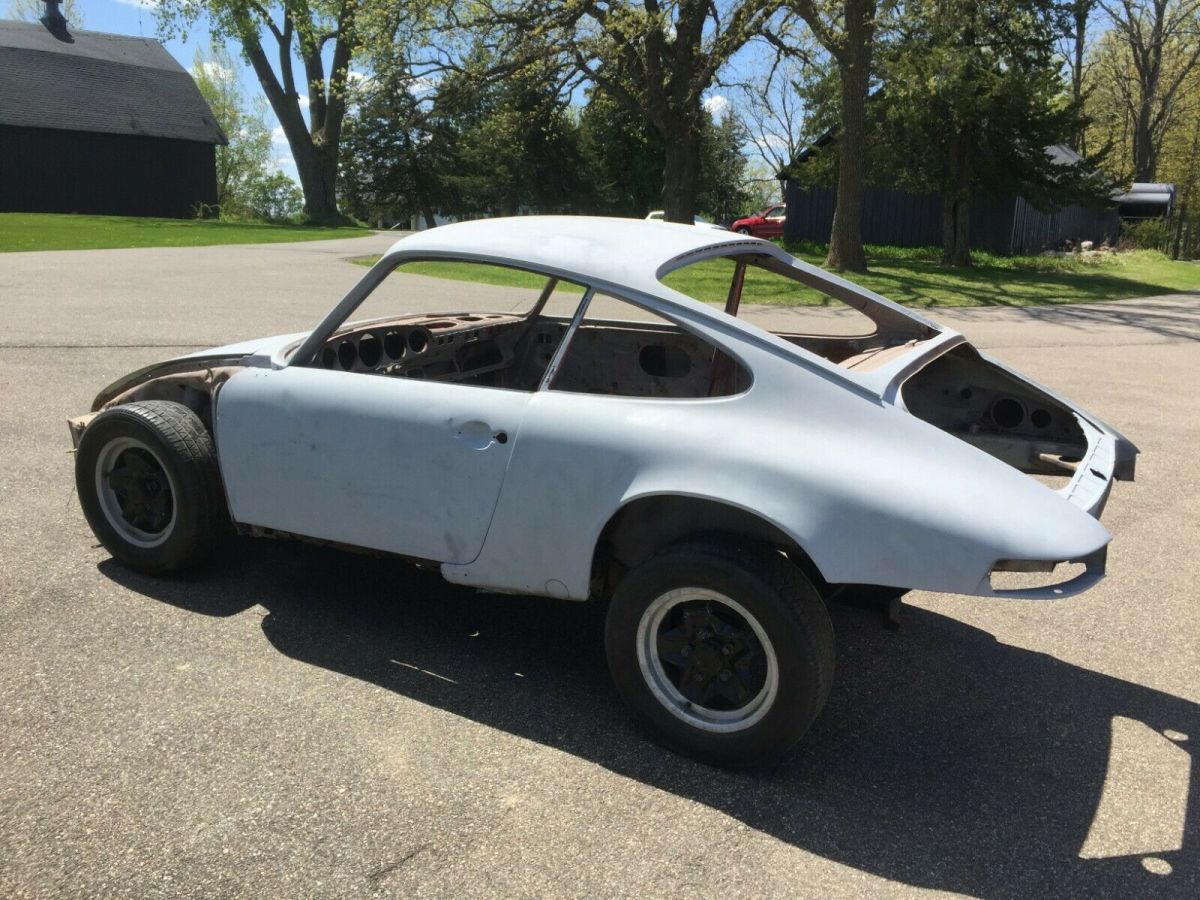 1971 Porsche 911 - photo 2