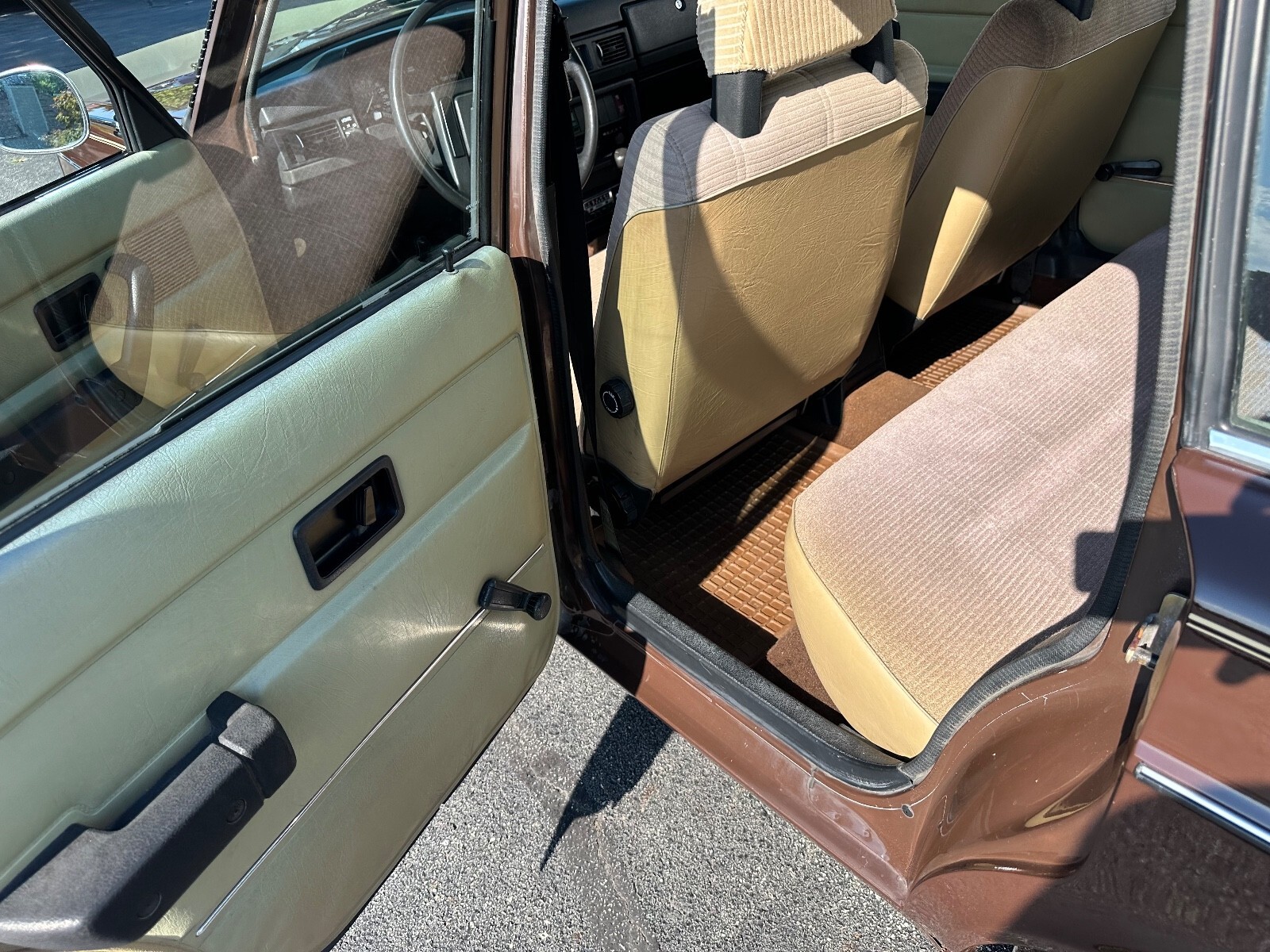 1979 Volvo 240 244DL 4-SPEED MANUAL 1 OWNER - photo 13