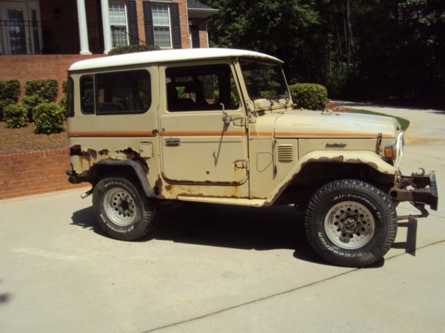 1982 Toyota Land Cruiser FJ40 - photo 2
