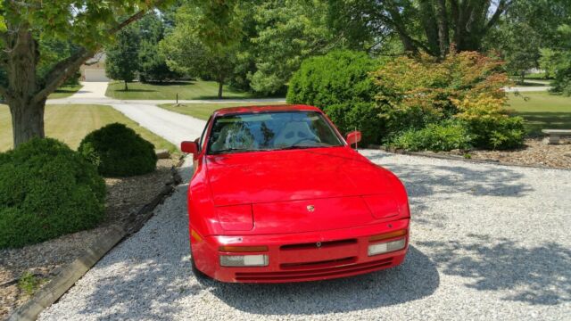 1983 Porsche 944 - photo 2