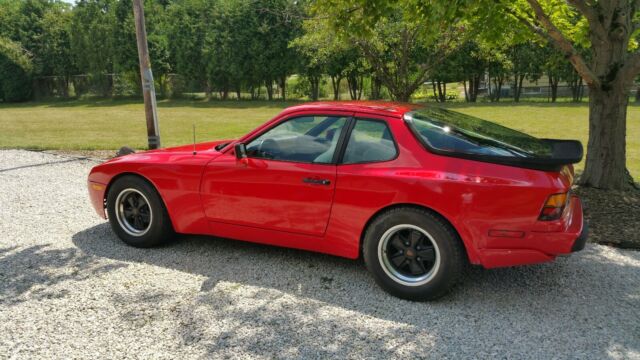 1983 Porsche 944 - photo 3