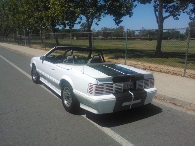 1987 Ford Mustang - photo 3