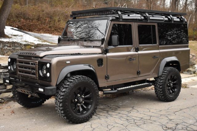 *** 1988 LAND ROVER DEFENDER 110 5DR PANORAMIC *** V8 GAS ENGINE *** LHD *** 1988 Land Rover Defender