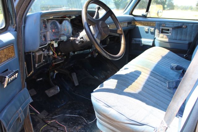 1989 Chevrolet Suburban DURAMAX DIESEL - photo 6