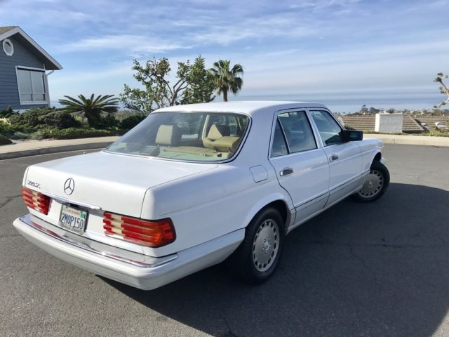 1989 Mercedes-Benz 300-Series Base Sedan 4-Door - photo 7