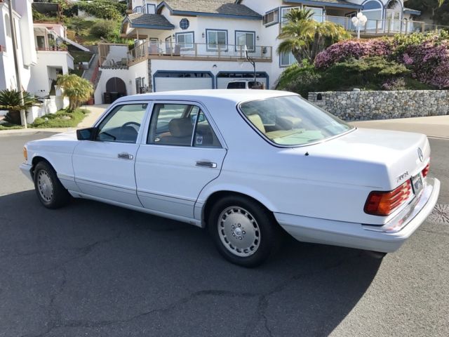 1989 Mercedes-Benz 300-Series Base Sedan 4-Door - photo 8