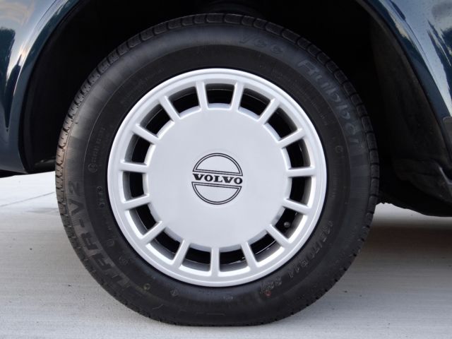 1991 Volvo 240 Base - photo 7