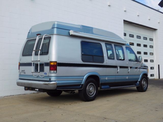 1992 Ford E-Series Van XL Extended Cargo Van 2-Door - photo 4