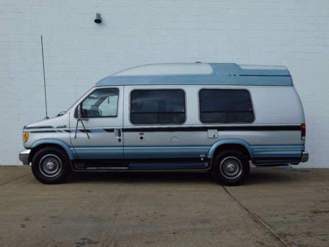 1992 Ford E-Series Van XL Extended Cargo Van 2-Door - photo 7