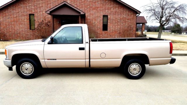 **** 1993 GMC SIERRA 1500 1 OWNER NO RUST LOW MILES CLEAN SUPER NICE L@@K **** 1993 GMC Sierra 1500