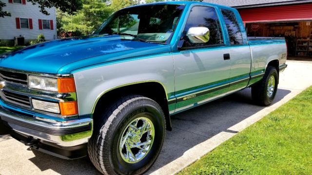 @@ 1994 Chevy K-1500 Z-71 4x4 31,000 ORINGINAL MILES!! ABSOLUTELY AMAZING!!!! 1994 Chevrolet C/K Pickup 1500 SILVERADO