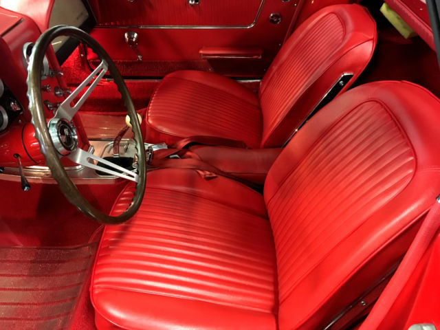 1963 Chevrolet Corvette Convertible! Beautiful color combination - photo 9