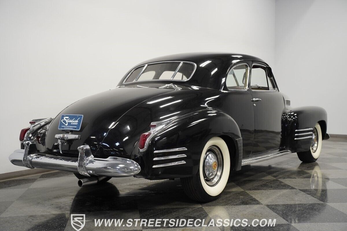 1941 Cadillac Series 62 Coupe - photo 12