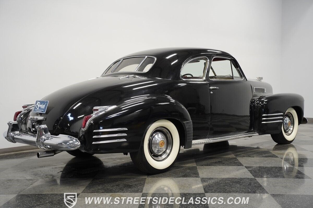1941 Cadillac Series 62 Coupe - photo 13