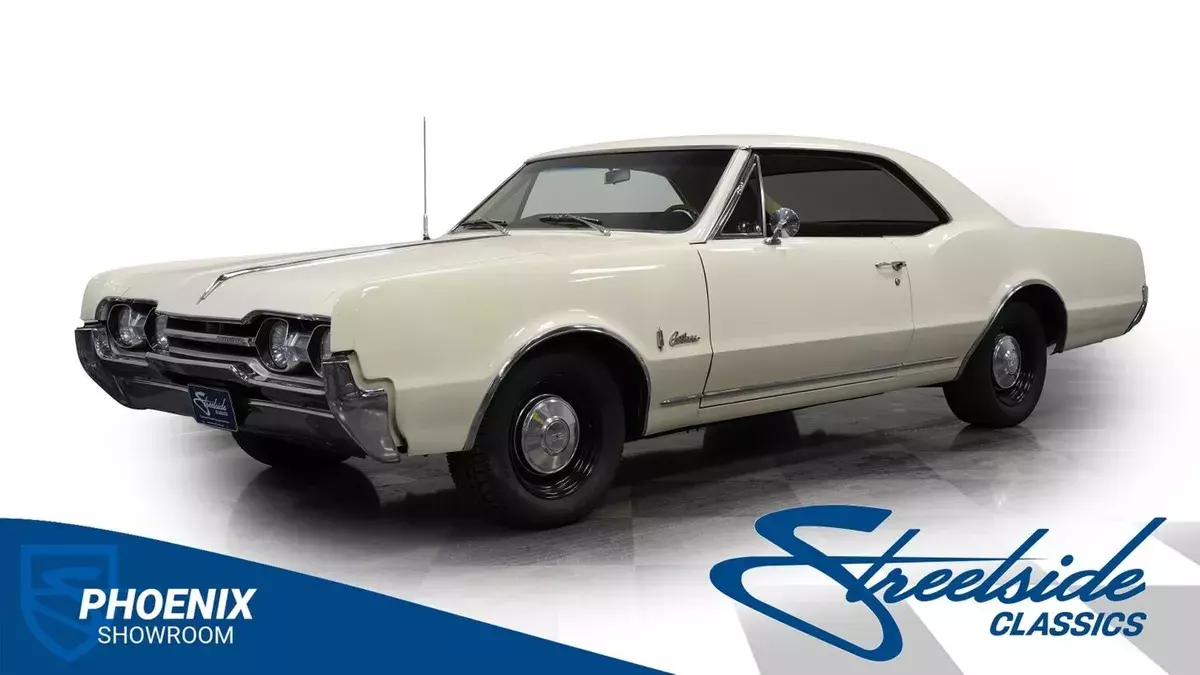 * 350 V8 Engine* TH350 3-Speed Transmission* Single 4-Barrel Carbureto 1967 Oldsmobile Cutlass