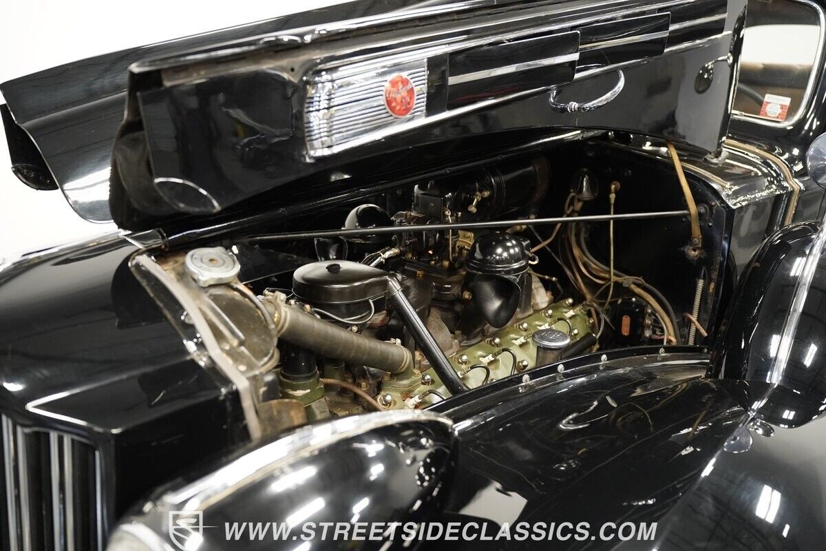 1939 Packard Twelve Touring Sedan - photo 4