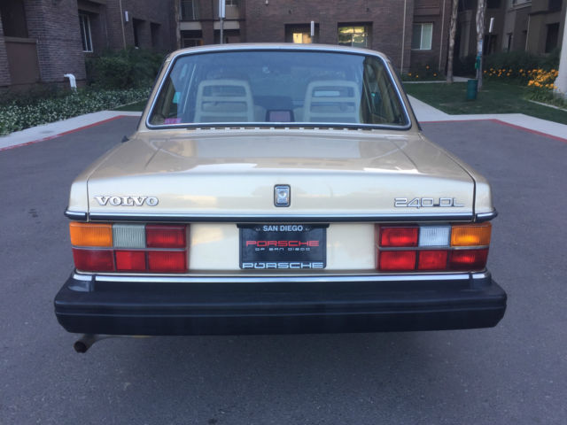1989 Volvo 240 - photo 6