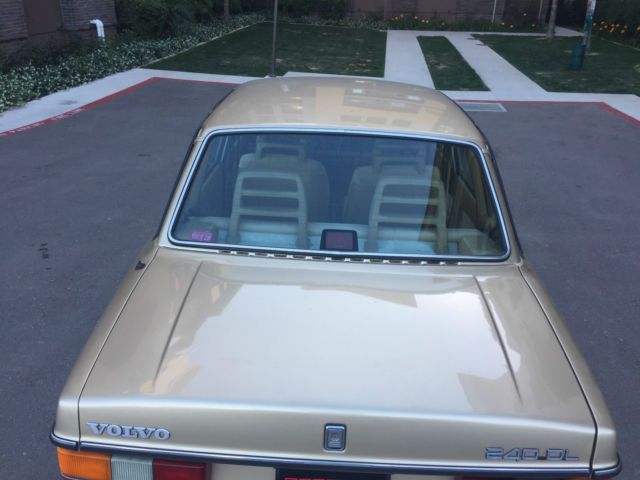 1989 Volvo 240 - photo 7