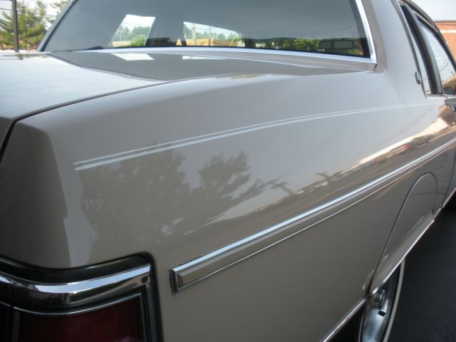1981 Pontiac Bonneville - photo 12