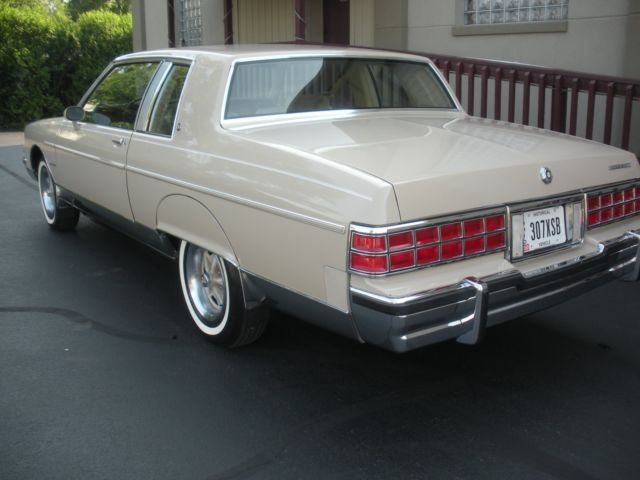 1981 Pontiac Bonneville - photo 6