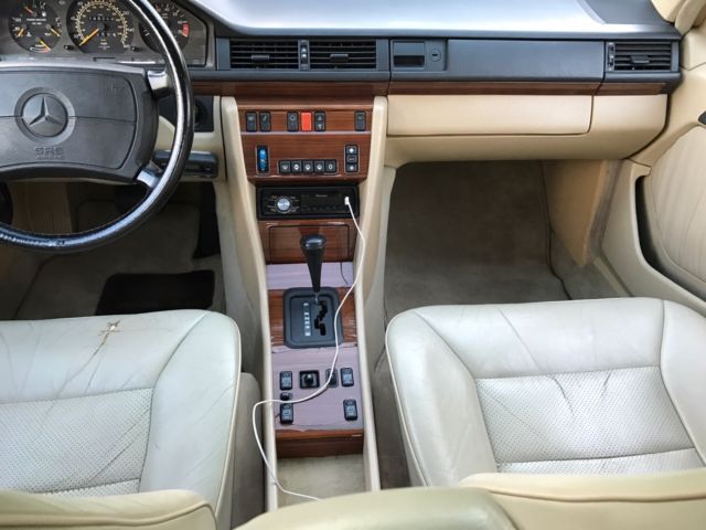1990 Mercedes-Benz 300-Series 300E - photo 10