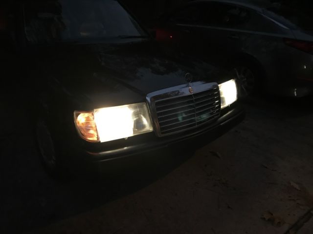 1990 Mercedes-Benz 300-Series 300E - photo 12