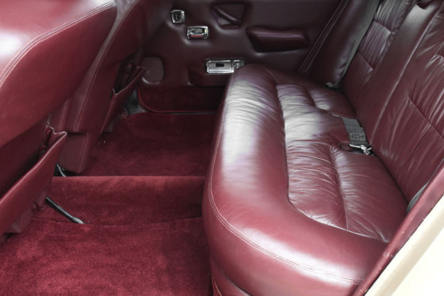 1973 Rolls-Royce Silver Shadow Long Wheel Base ("LWB") - photo 8