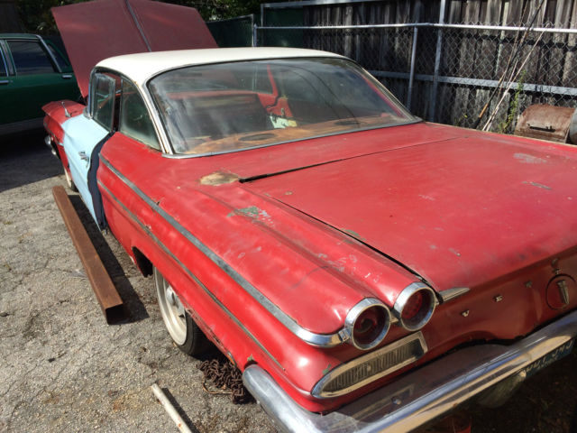 1960 Pontiac VENTURA 2 DOOR COUPE - photo 2