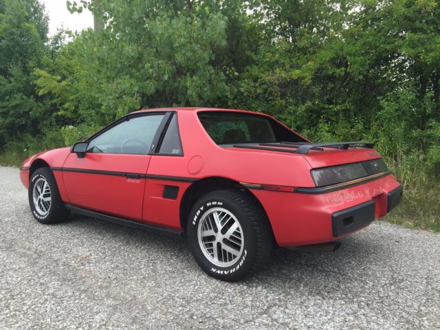 1984 Pontiac Fiero 2m4 - photo 3