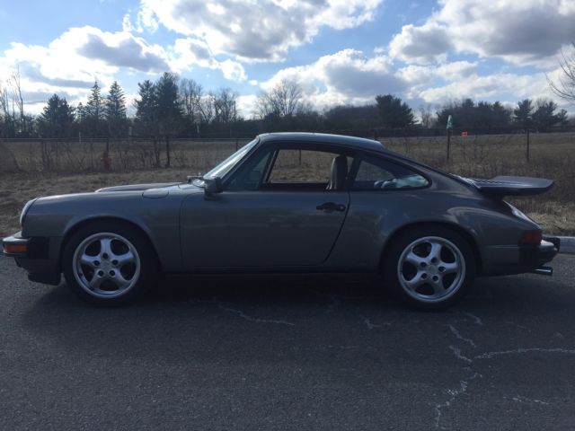 ** FS - 1988 911 Coupe - G50 trans - Granite Green** 1988 Porsche 911 Carrera Coupe 2-Door