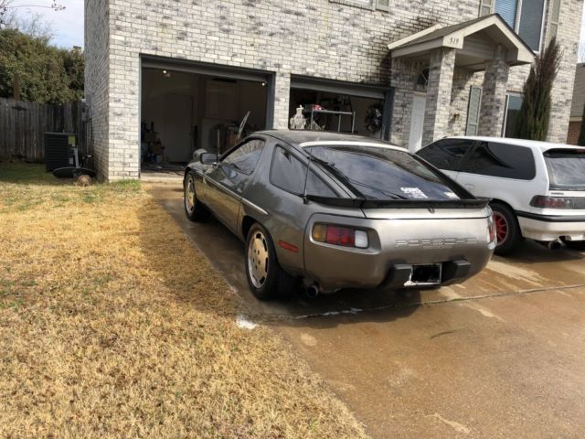 1984 Porsche 928 S - photo 4