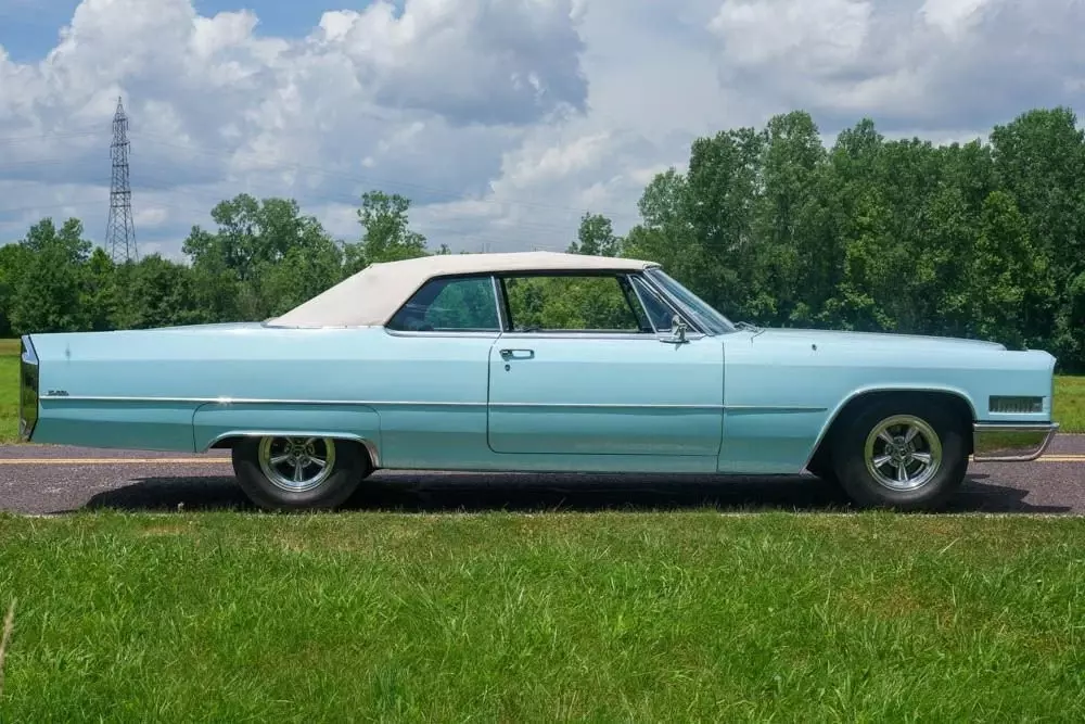 1966 Cadillac Coupe Deville Convertible Convertible - photo 5