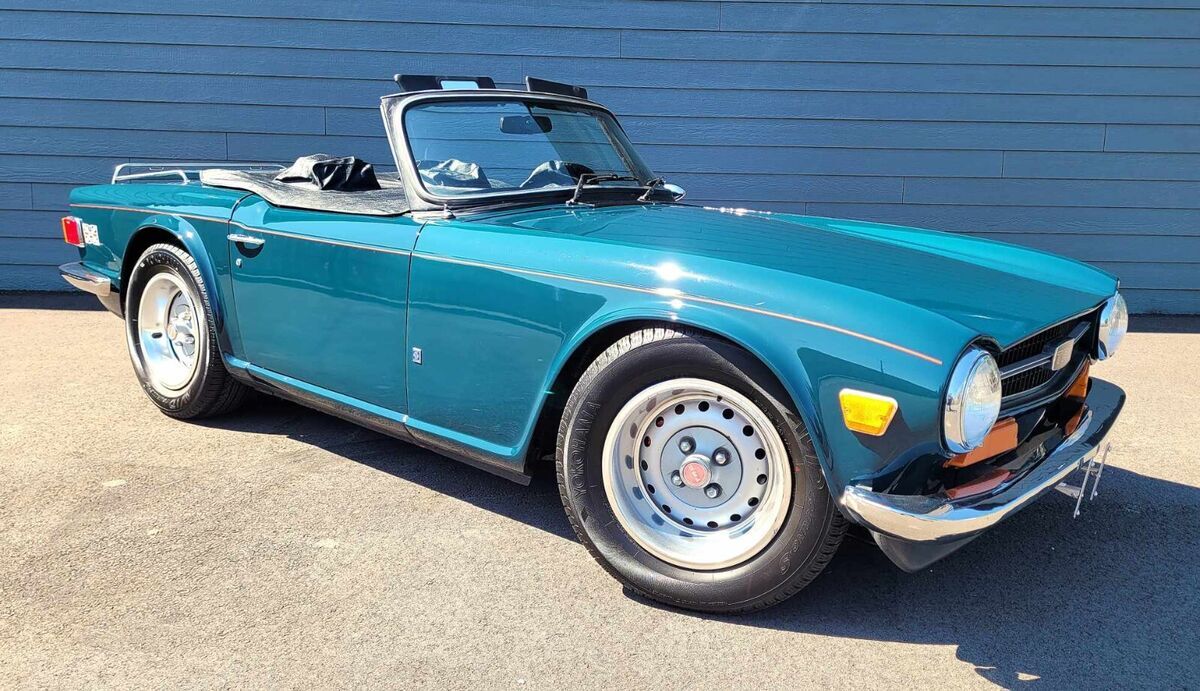 1973 Triumph TR-6 CONVERTIBLE - photo 2