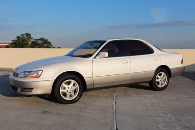 1992 Lexus ES Base Sedan 4-Door - photo 3