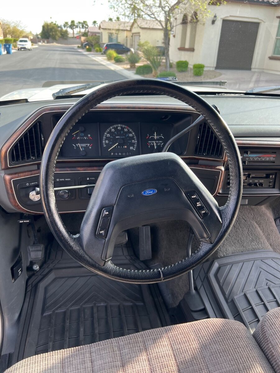 1990 Ford F-250 - photo 6
