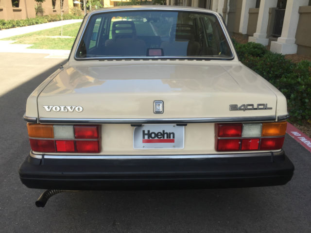 1987 Volvo 240 - photo 5