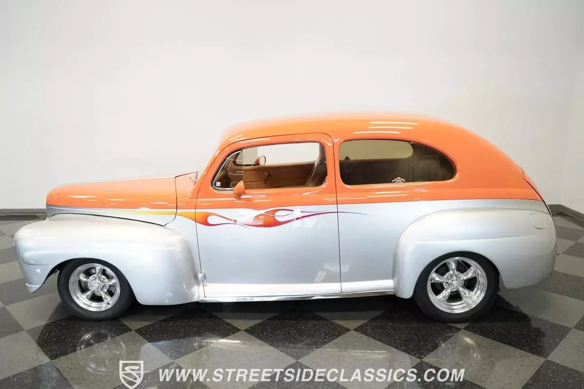 1947 Ford Deluxe - photo 11