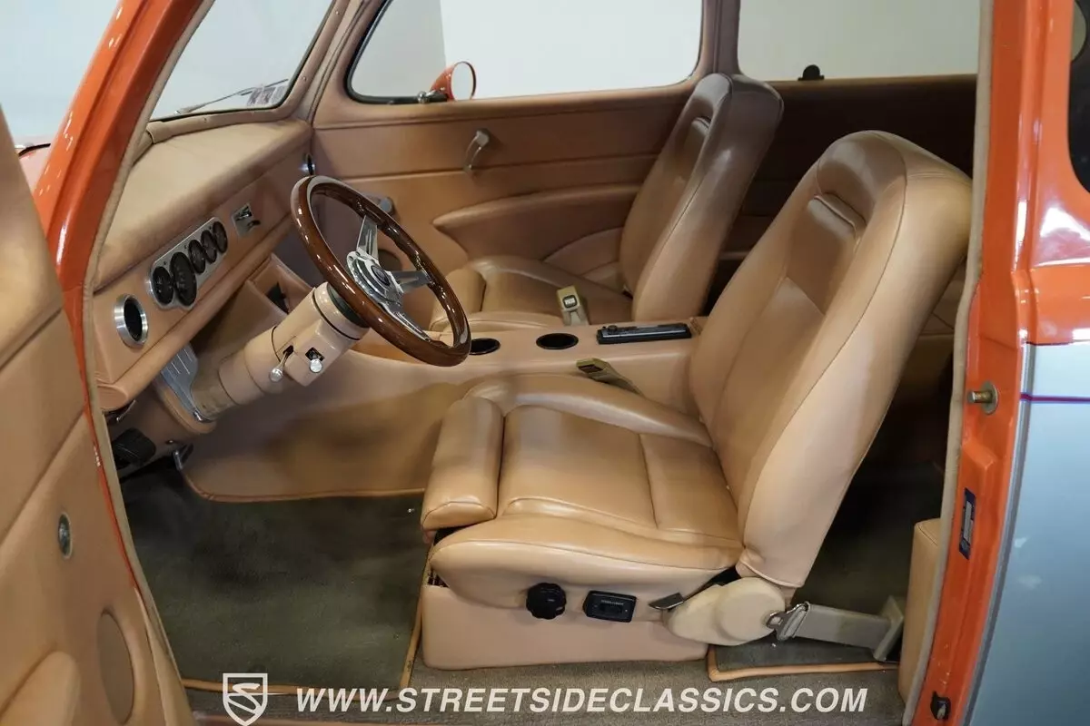 1947 Ford Deluxe - photo 4