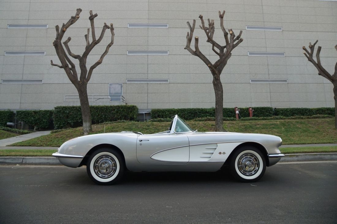 1959 Chevrolet Corvette 283/270HP 2x4V V8 Convertible - photo 4
