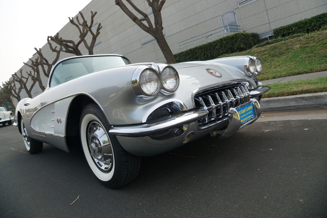 1959 Chevrolet Corvette 283/270HP 2x4V V8 Convertible - photo 9
