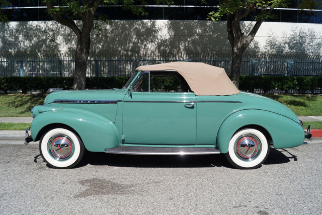 1940 Chevrolet Special Deluxe Convertible -- - photo 3