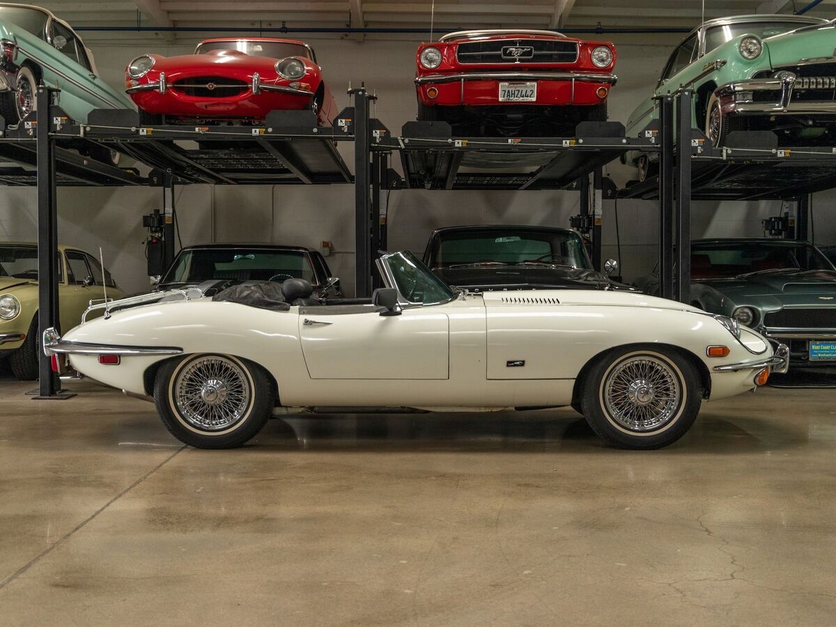 1971 Jaguar E-Type XKE Series II 4 spd Roadster - photo 3