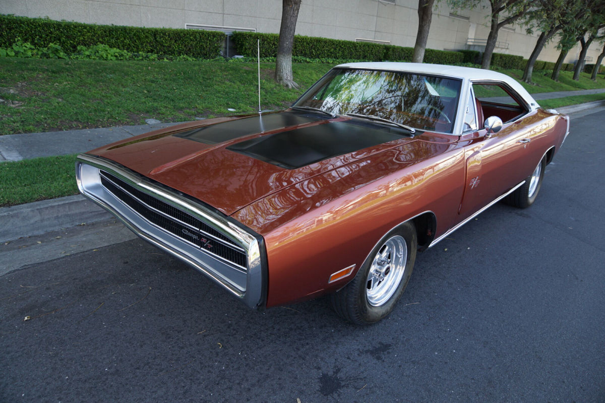 1970 Dodge CHARGER RT 440/375HP V8 2 DR HARDTOP - photo 4