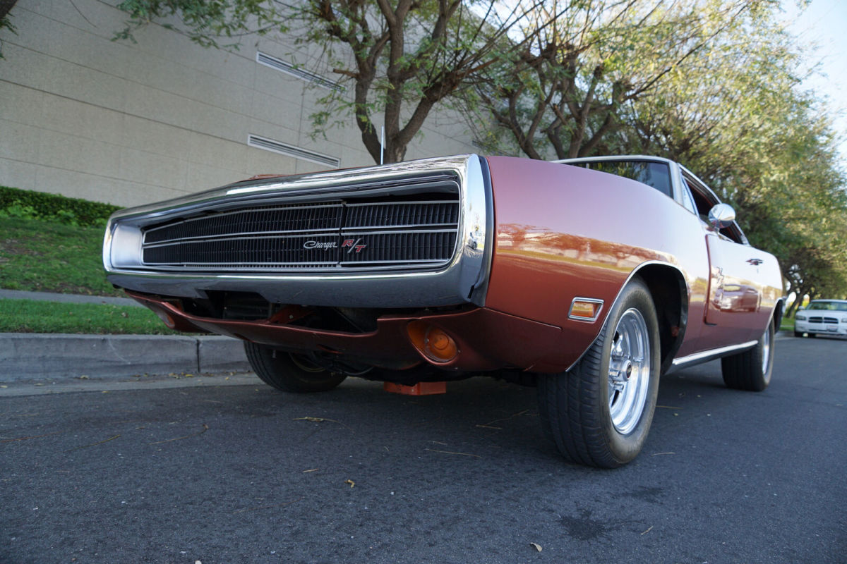 1970 Dodge CHARGER RT 440/375HP V8 2 DR HARDTOP - photo 5