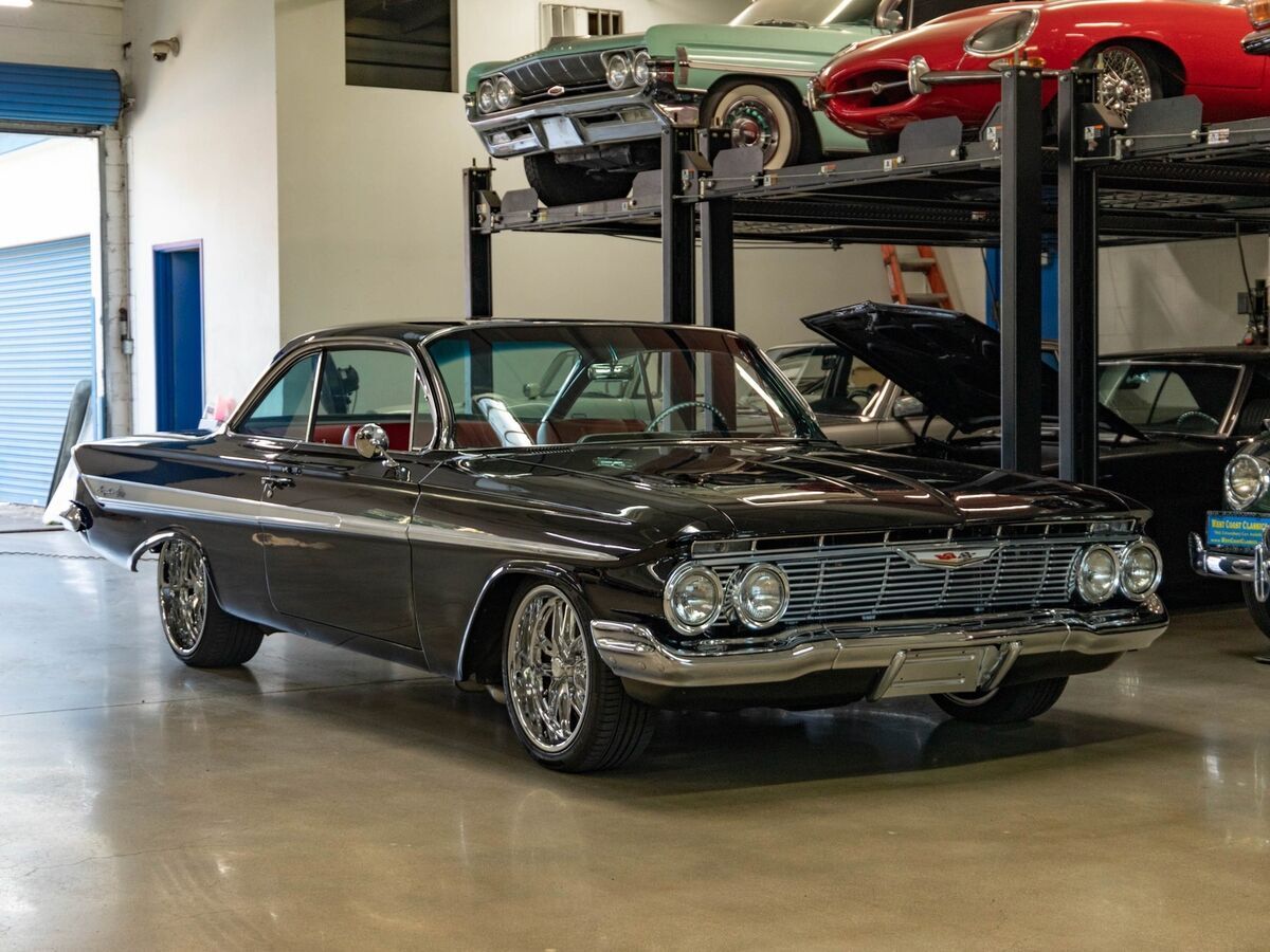 1961 Chevrolet Impala 454 V8 4 spd Custom 2 Door Hardtop - photo 10